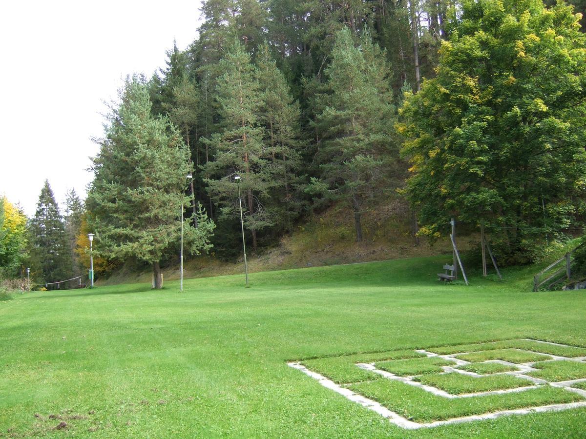 Pensiun Lischana Sent Exterior photo